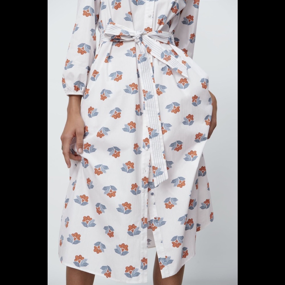 Dress - Picture 6 of 7